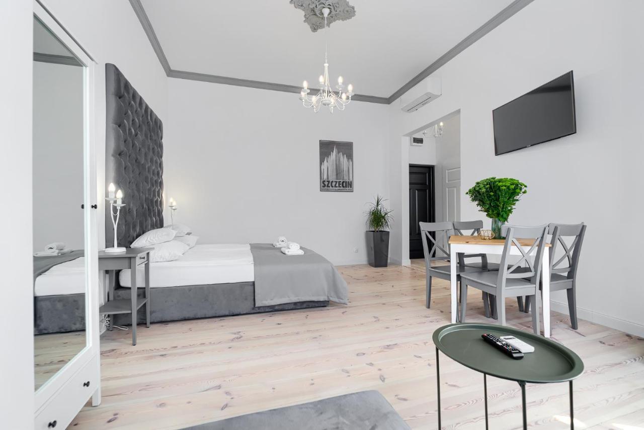 Aparthotel 1899 ชเตชชิน ภายนอก รูปภาพ